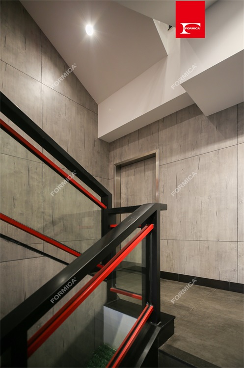 輕質(zhì)隔墻板安裝時如何埋線裝管？